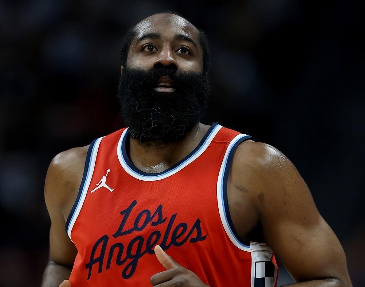 包含转折点！斯图加特回应争议，NBA常规赛冲刺阶段攻防权衡，球迷炸锅，临场指挥获称赞的词条-九游网页版入口