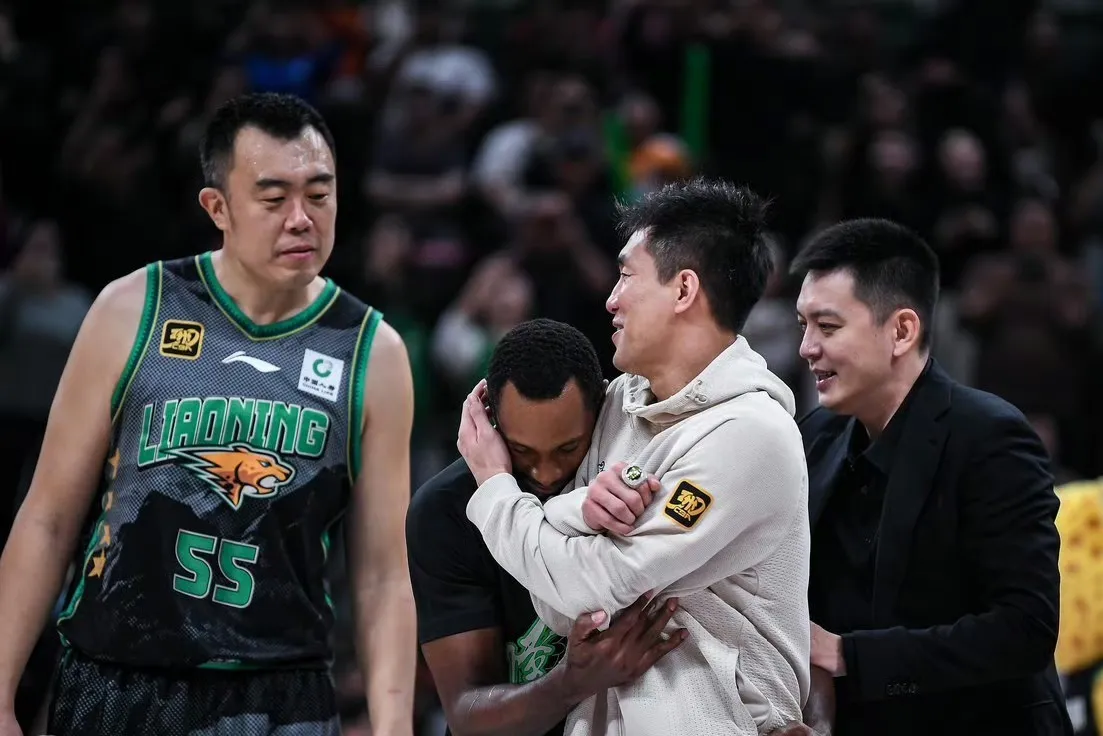 集结日拉齐奥调整名单以备CBA季后赛；遗憾出局环节打磨；话题不断；控场能力受关注的简单介绍