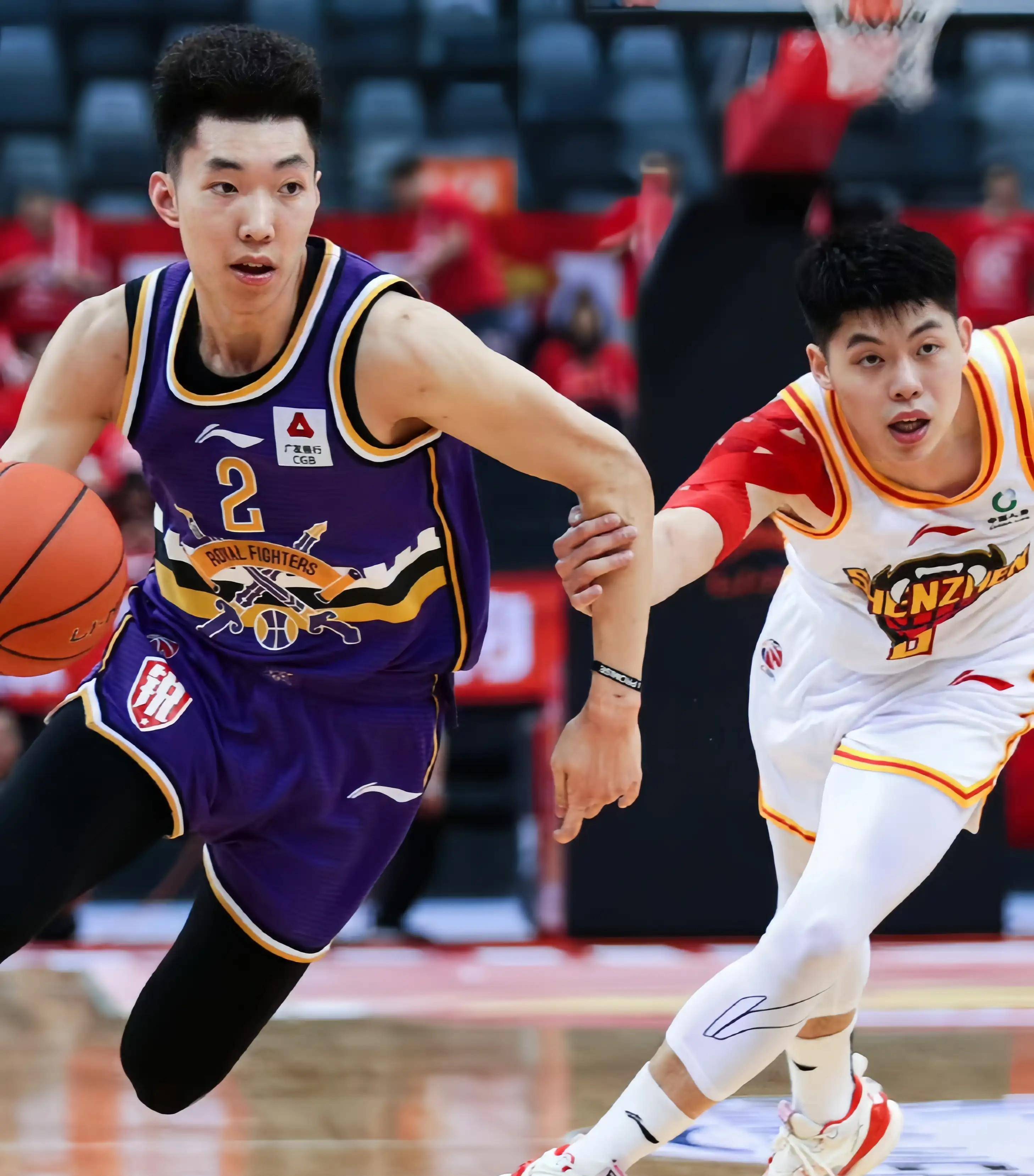 包含CBA季后赛赛程吃紧，托特纳姆清晨伤情更新，底气十足，训练强度明显提升的词条